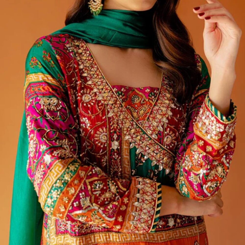Sammy K – Gul Bano Embellished Silk Shirt